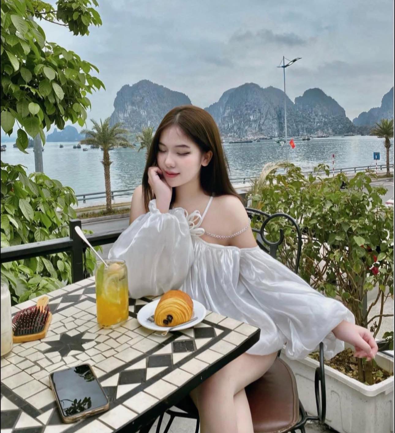 Góc check-in view biển tuyệt đẹp